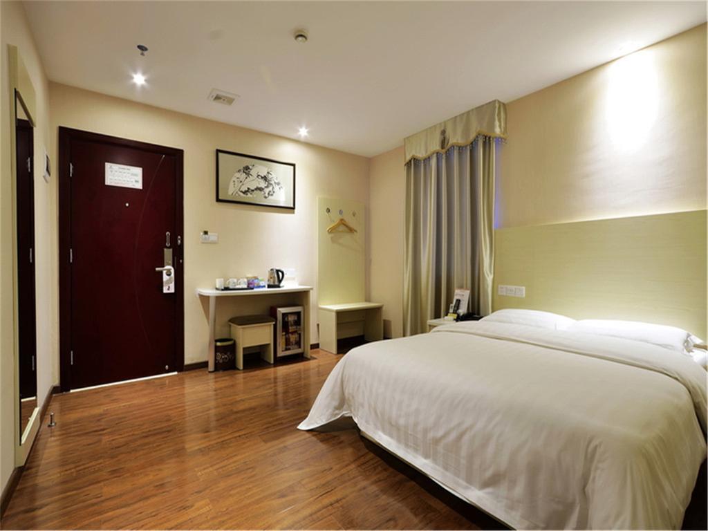 Fucheng Business Hotel Guangzhou Bagian luar foto